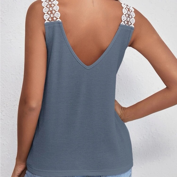 New v neck dusty blue tank top - Picture 5 of 7